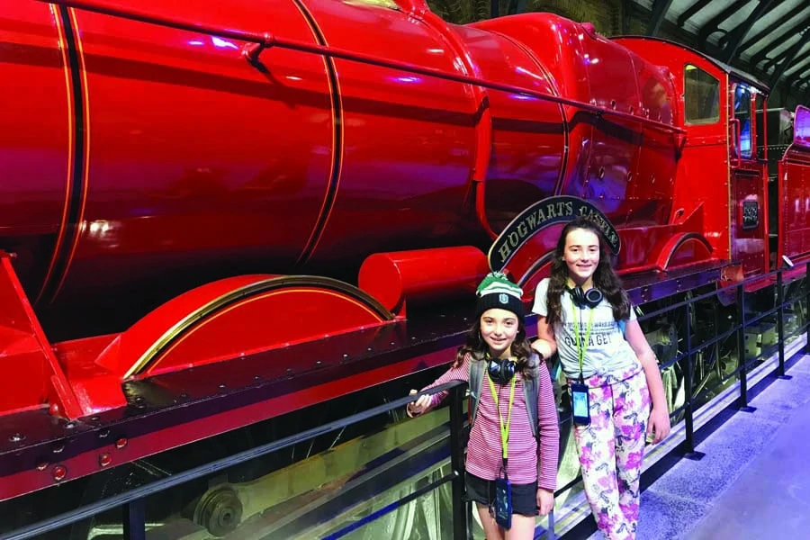 all aboard the hogwarts express harry potter world