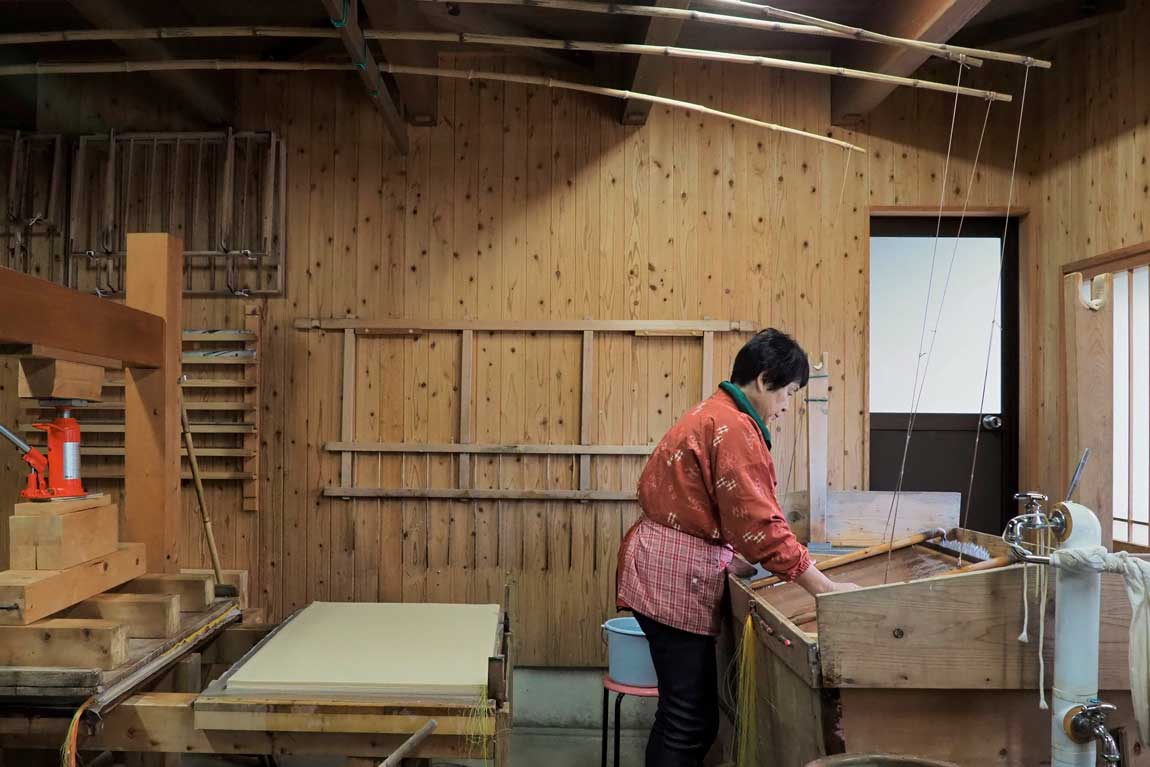 gifu prefecture mino washi paper making craft
