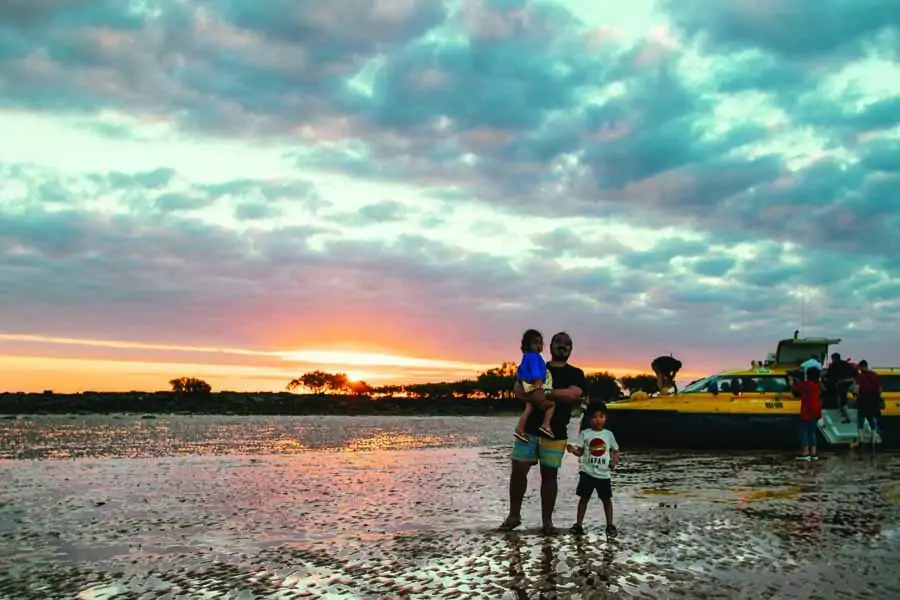 adam liaw and his kids in broome