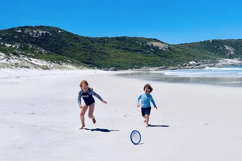 Beach frisbee