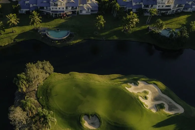 Play golf at Sanctuary Cove on the Gold Coast