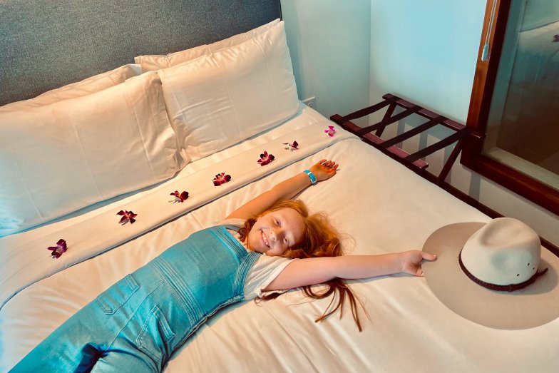 Daisy checking in to the Hyatt Centric Waikīkī Beach