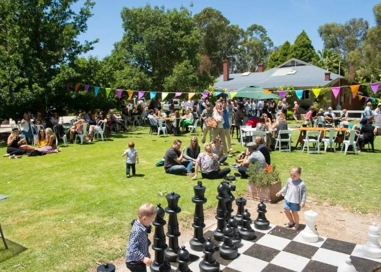 A festival at Barristers Block Wines. Image Adelaide Hills Wine Region South Australian Tourism Commssion e1638296705365