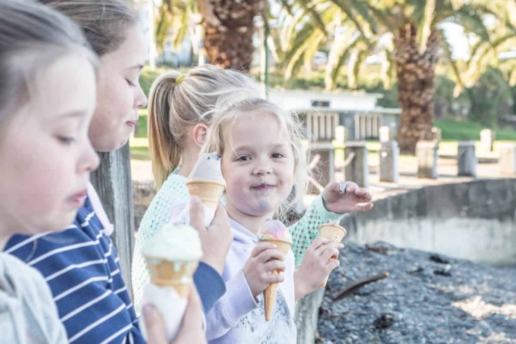 Kids eating ice cream in Kiama