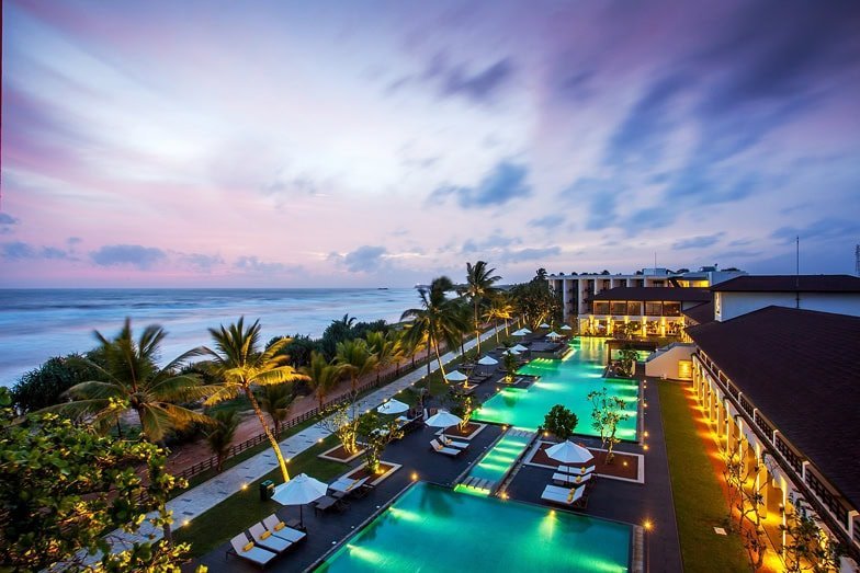 The pool at Centara Ceysands Resort Spa Sri Lanka