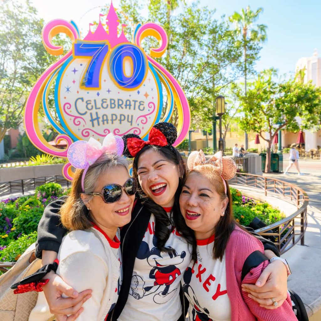 celebrate happy family
